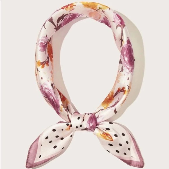 Accessories - Pink floral pattern scarf- so pretty
